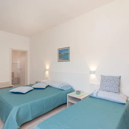 Domo Davide Guest house San Teodoro (Sardinia)