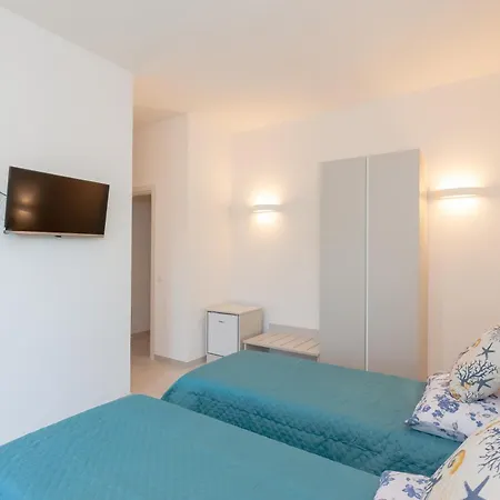 Domo Davide 3* San Teodoro (Sardinia)