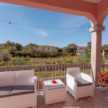 Domo Davide Guest house San Teodoro (Sardinia)